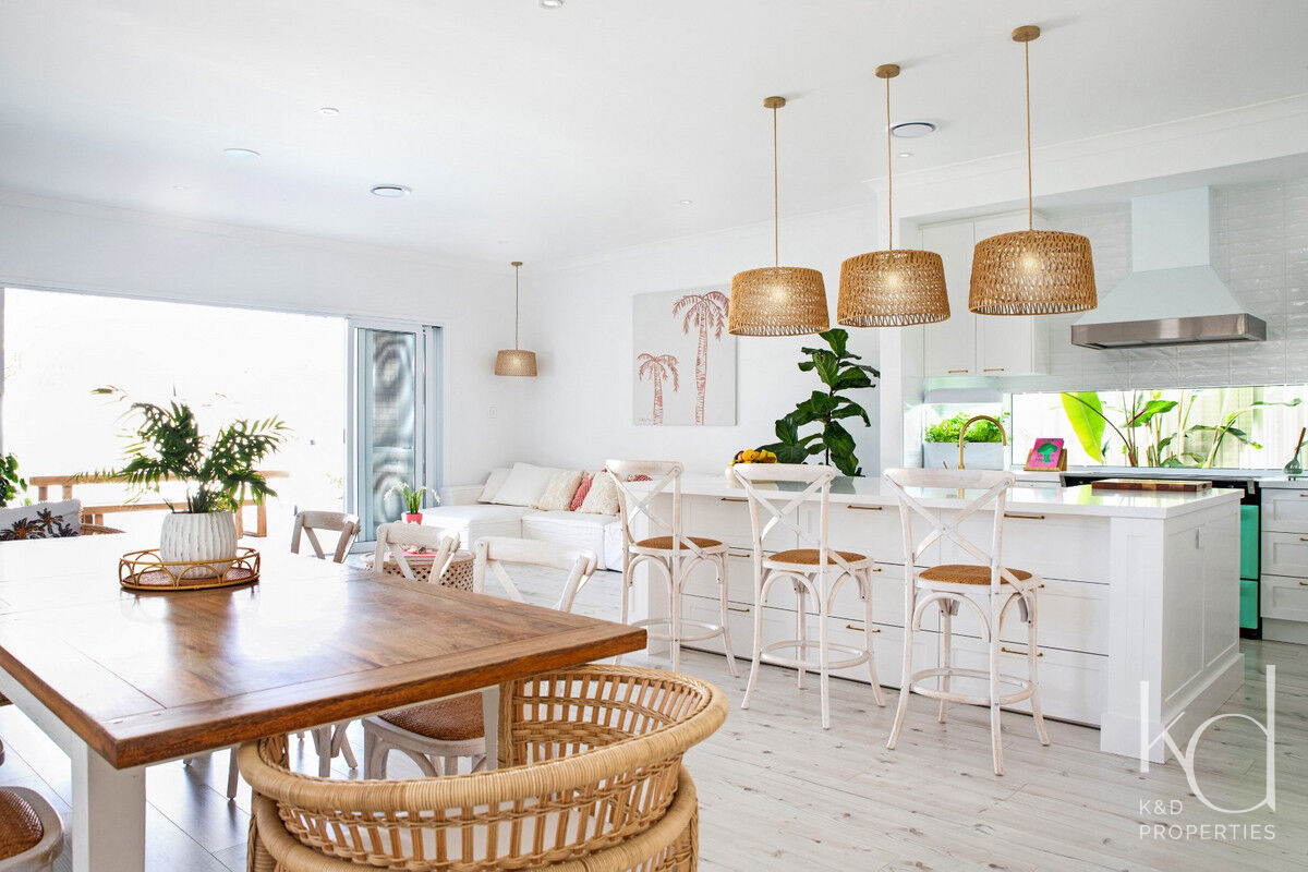 5 Bailey Street, Woody Point  QLD  4019