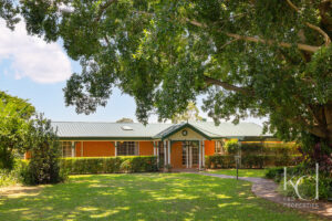 8 Chestnut Drive