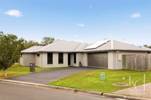 6 Hollyhock Place