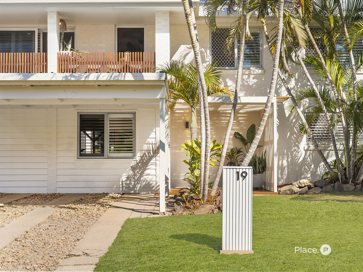 19 Robina Street