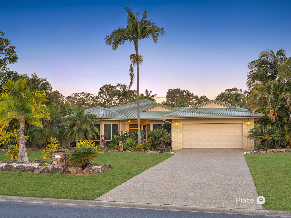 2 Foxwood Drive