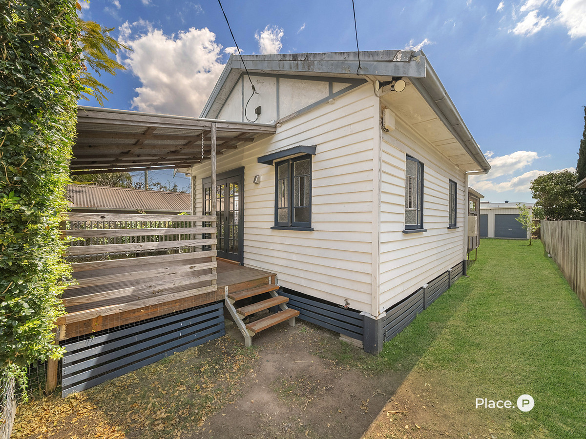 12 Bell Street