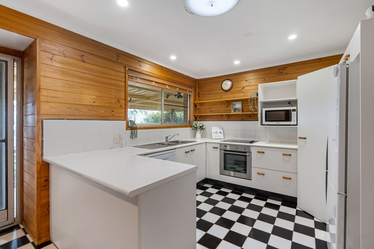 Beachmere, QLD, 4510