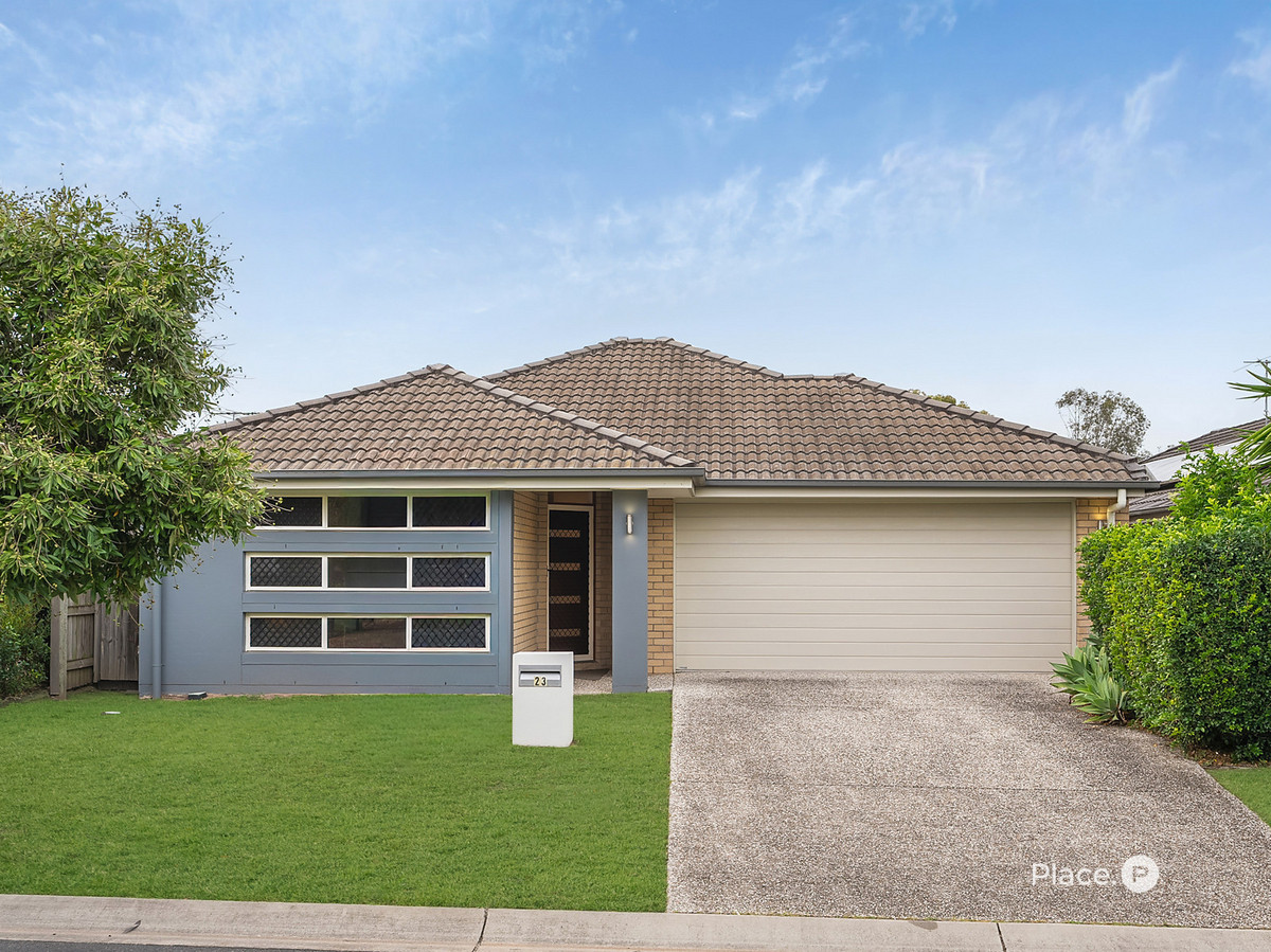23 Dickson Crescent