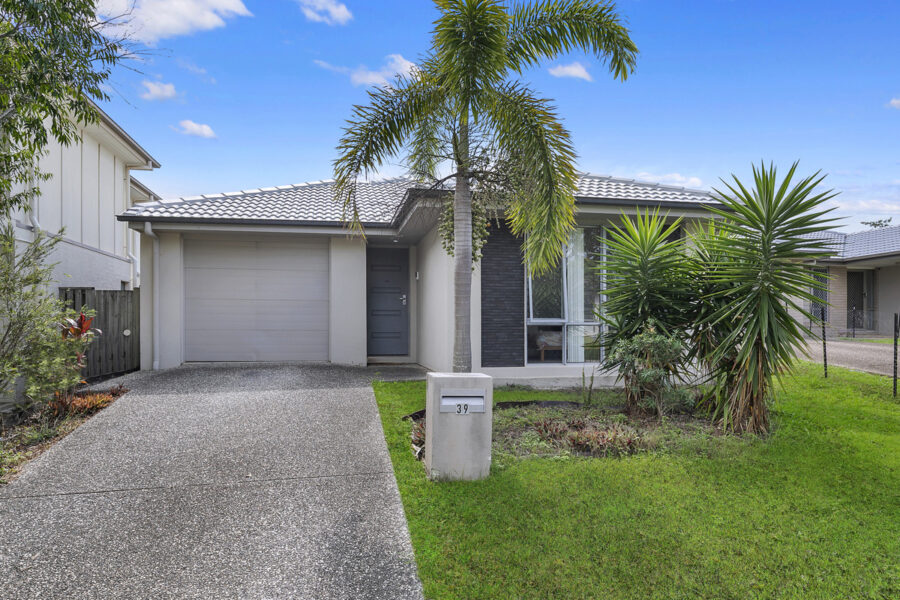 39 Bowerbird Crescent