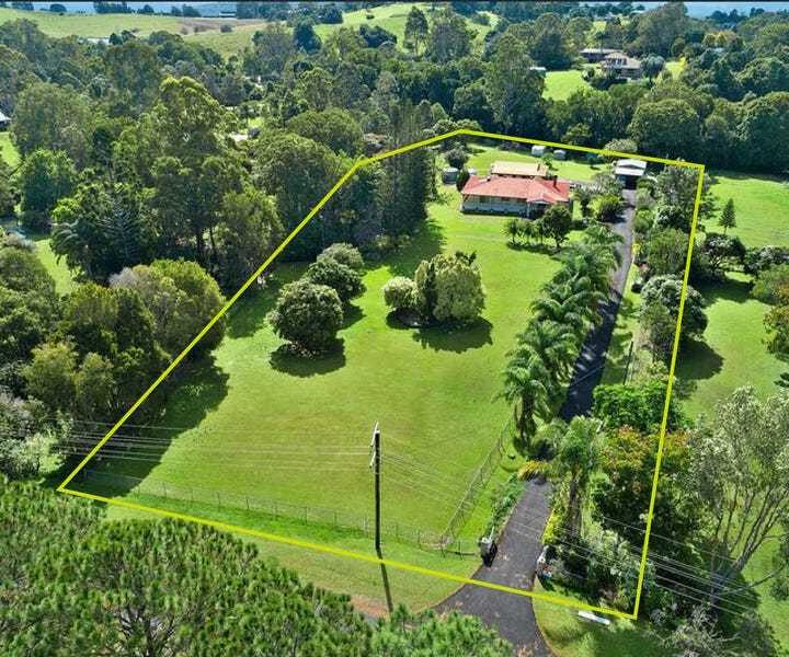 5 Angus Crescent
