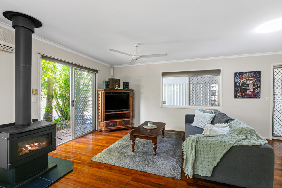 24 Kundart Street