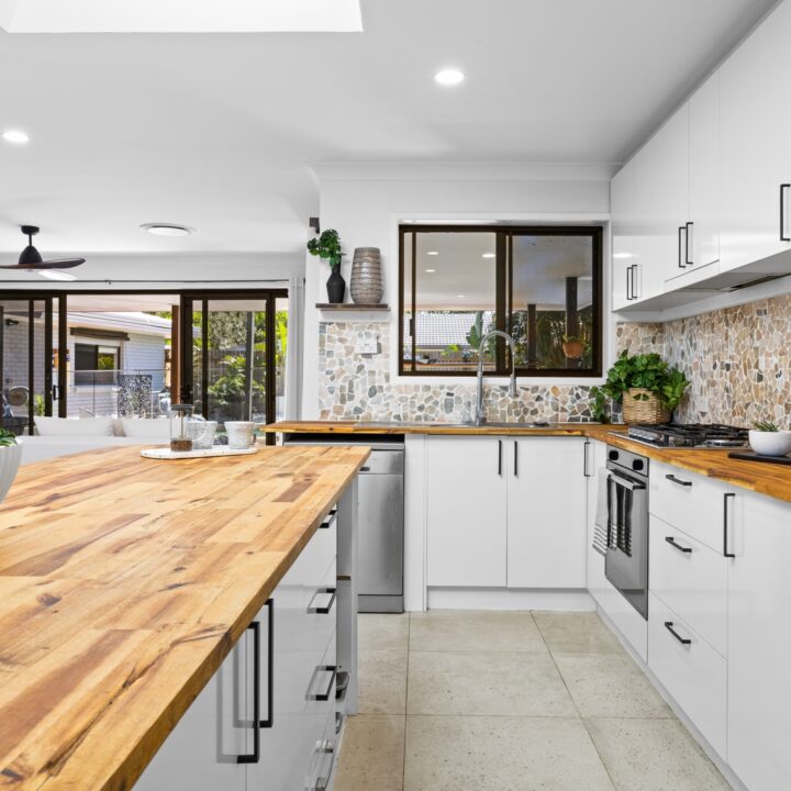 2 Casuarina Court
