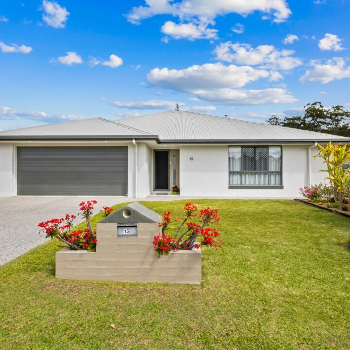 15 Bedford Circuit
