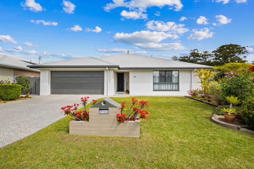 15 Bedford Circuit