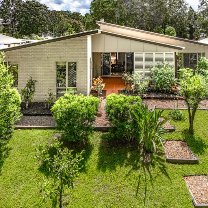 PALMWOODS  QLD  4555