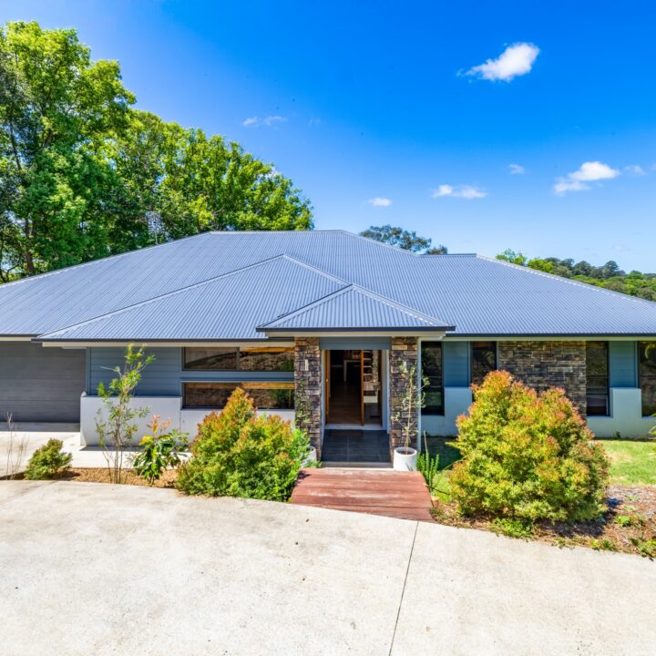 20 Eastview Close