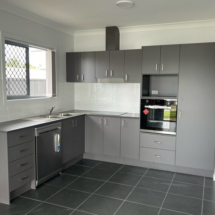 SOUTHSIDE  QLD  4570