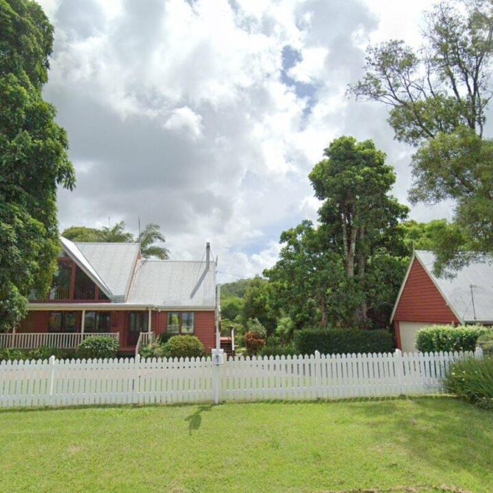 REESVILLE  QLD  4552