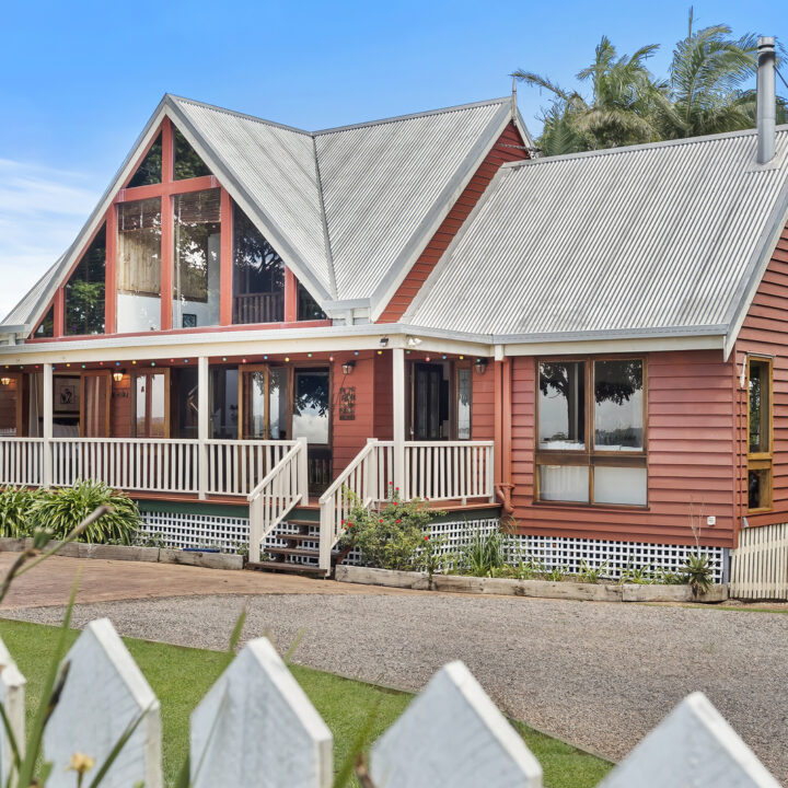 REESVILLE  QLD  4552