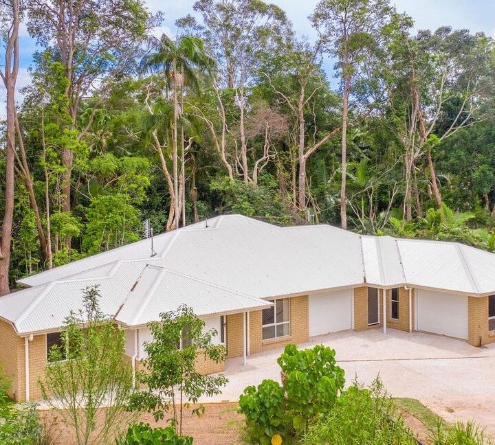 2/15 Bonaparte Place