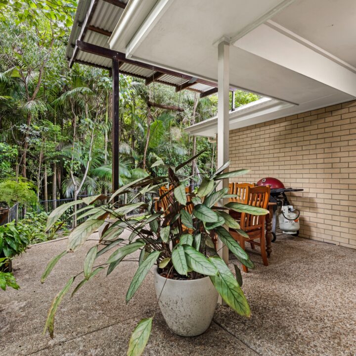 PALMWOODS  QLD  4555