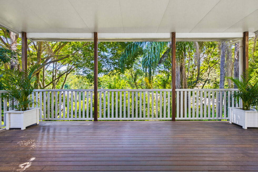 6 Thomas Crescent
