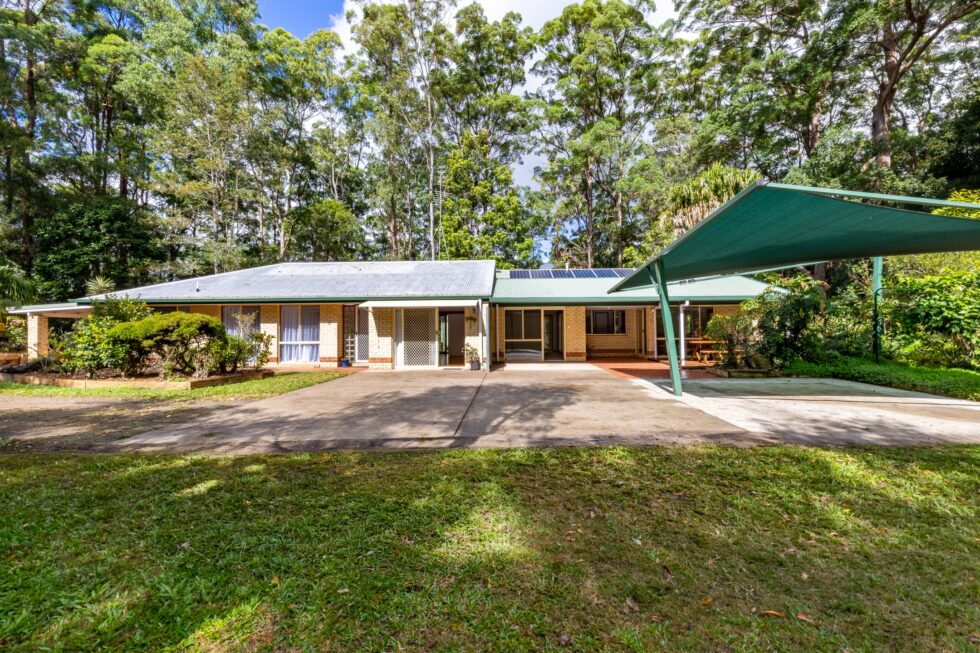 48 Spring Myrtle Avenue