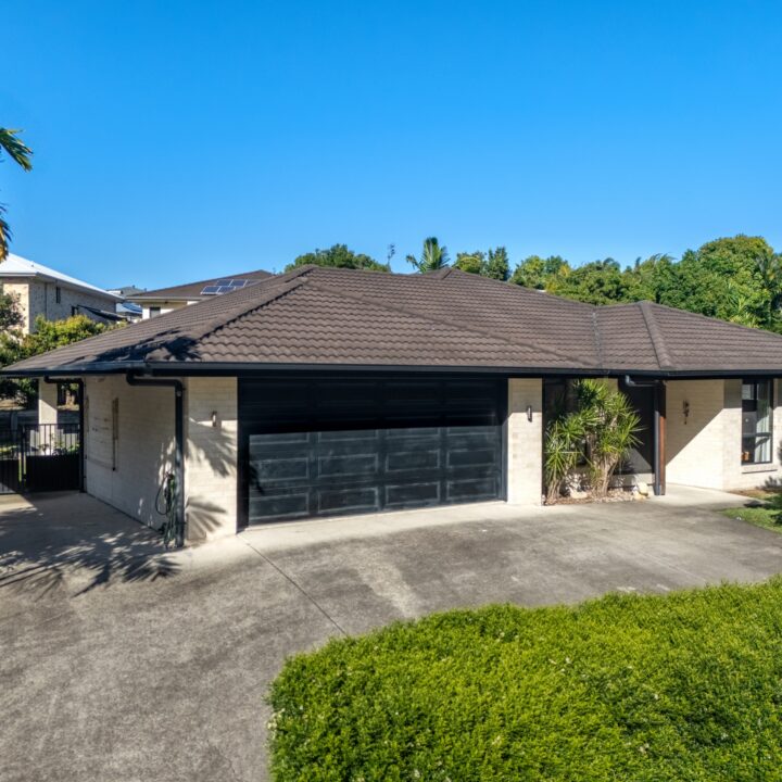 43 Robertson Drive
