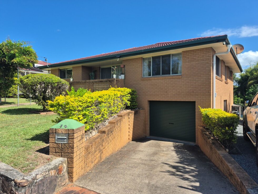 32 Blackall Street