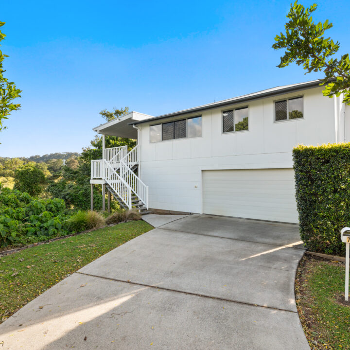 7 Morrow Court, BURNSIDE  QLD  4560