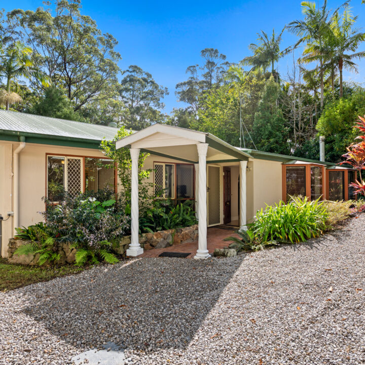 MAPLETON  QLD  4560