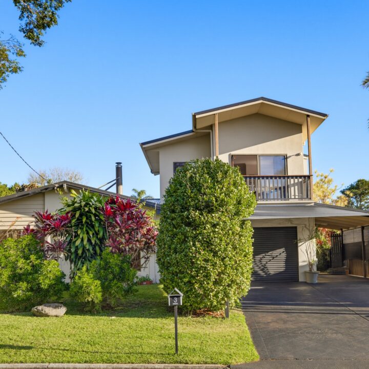 3 Nimbus Drive, FLAXTON  QLD  4560