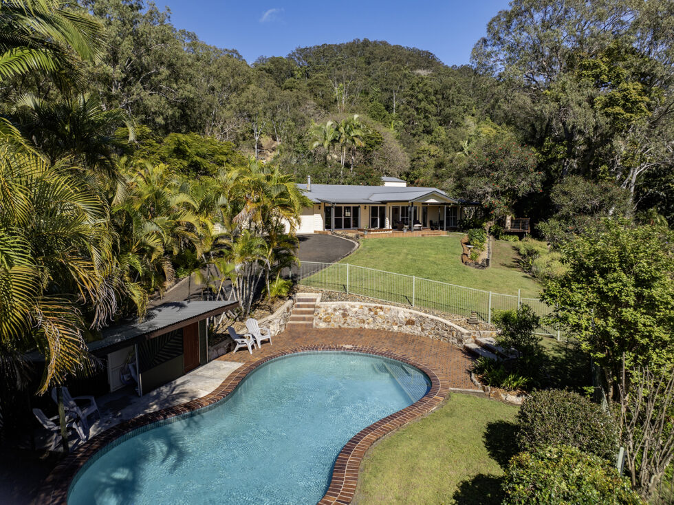 239 Towen Mount Road
