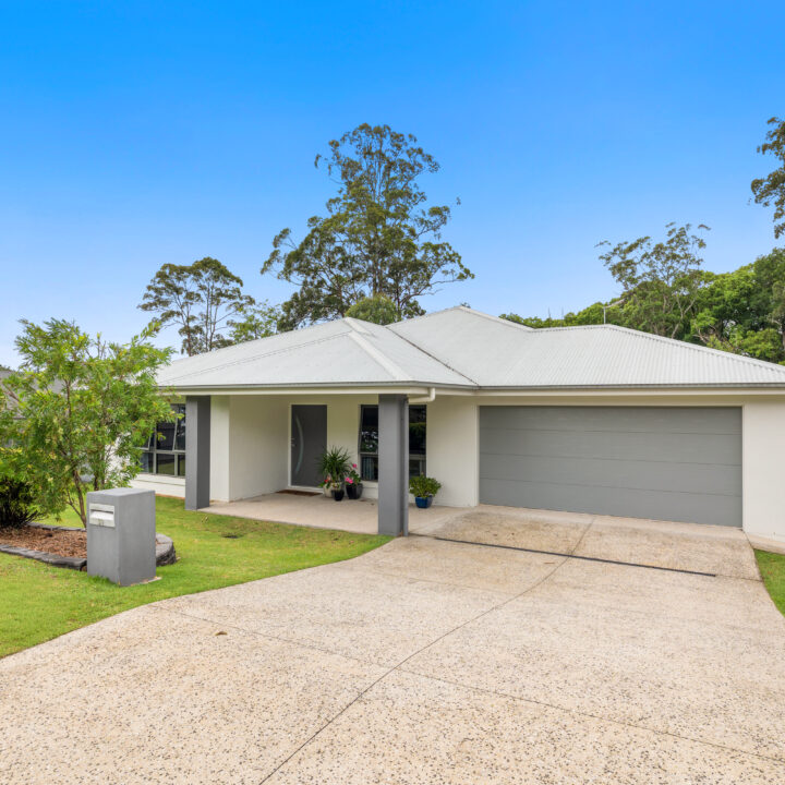 WOOMBYE  QLD  4559